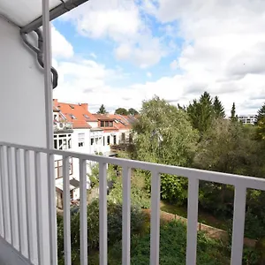 Apartment Air 3